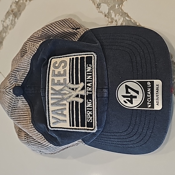 Baseball hat - Picture 1 of 5